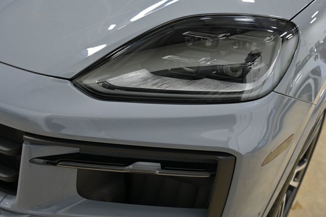 2025 Porsche Cayenne S Coupe AWD - 23007101 - 18