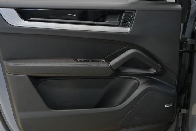 2025 Porsche Cayenne S Coupe AWD - 23007101 - 22