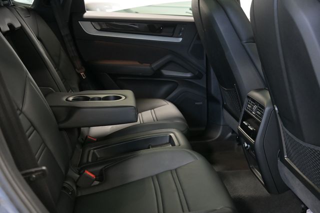 2025 Porsche Cayenne S Coupe AWD - 23007101 - 30