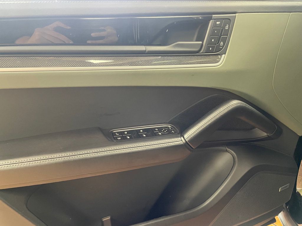 2025 Porsche Cayenne S E-Hybrid Coupe AWD - 23095614 - 20