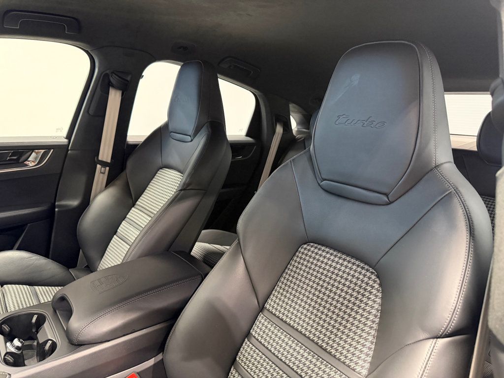 2025 Porsche Cayenne Turbo E-Hybrid Coupe AWD - 23065574 - 12