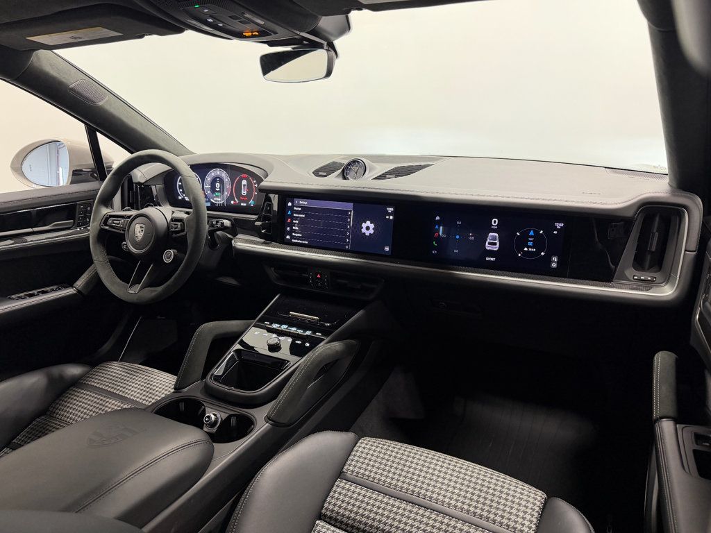 2025 Porsche Cayenne Turbo E-Hybrid Coupe AWD - 23065574 - 48