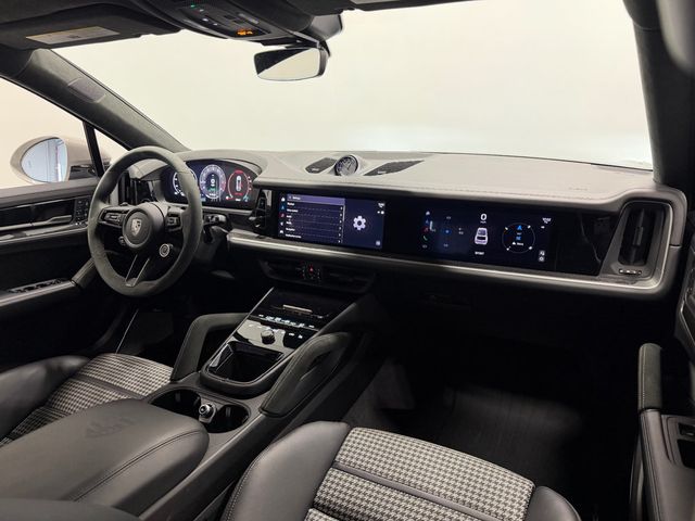 2025 Porsche Cayenne Turbo E-Hybrid Coupe AWD - 23065574 - 48