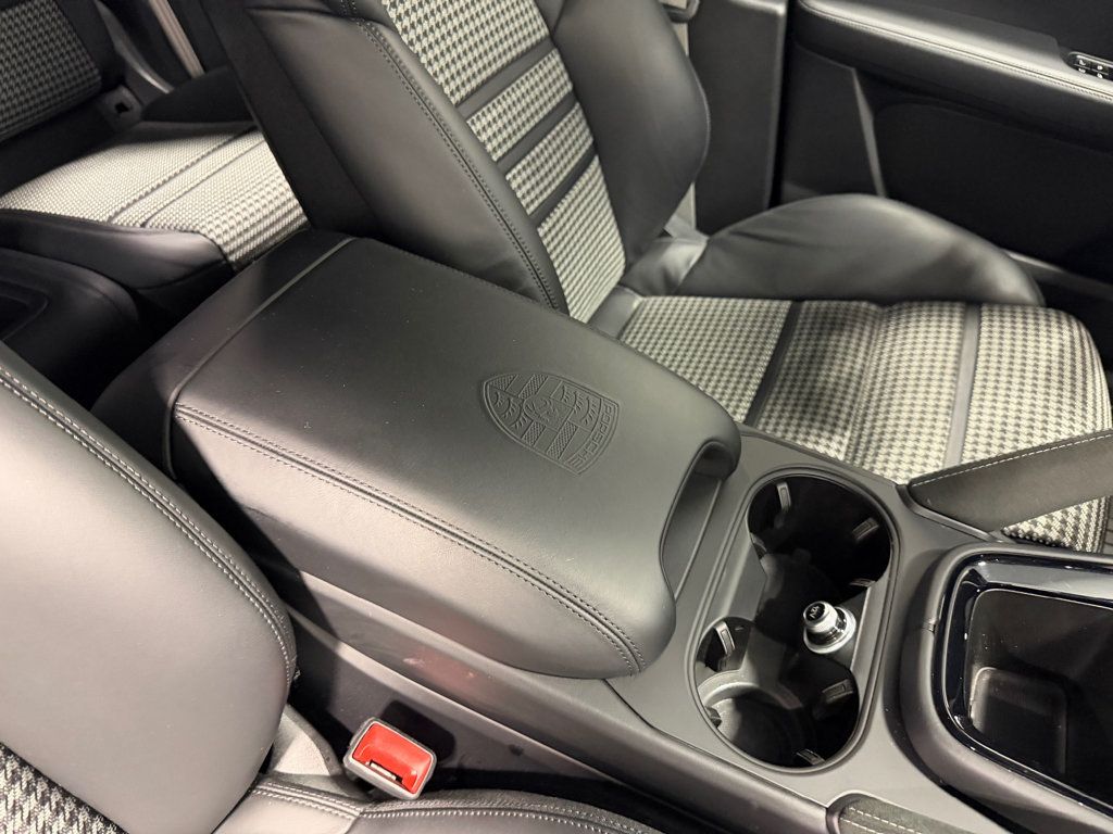 2025 Porsche Cayenne Turbo E-Hybrid Coupe AWD - 23065574 - 66