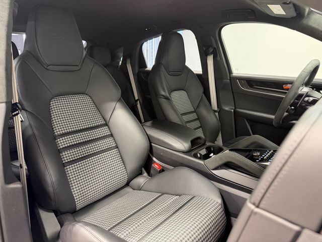 2025 Porsche Cayenne Turbo E-Hybrid Coupe AWD - 23065574 - 69