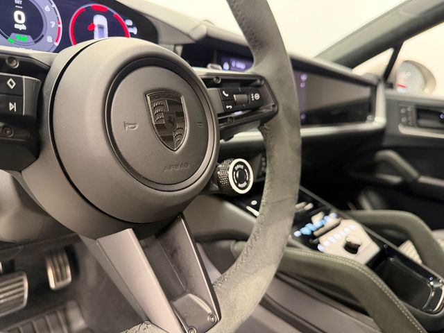 2025 Porsche Cayenne Turbo E-Hybrid Coupe AWD - 23065574 - 76