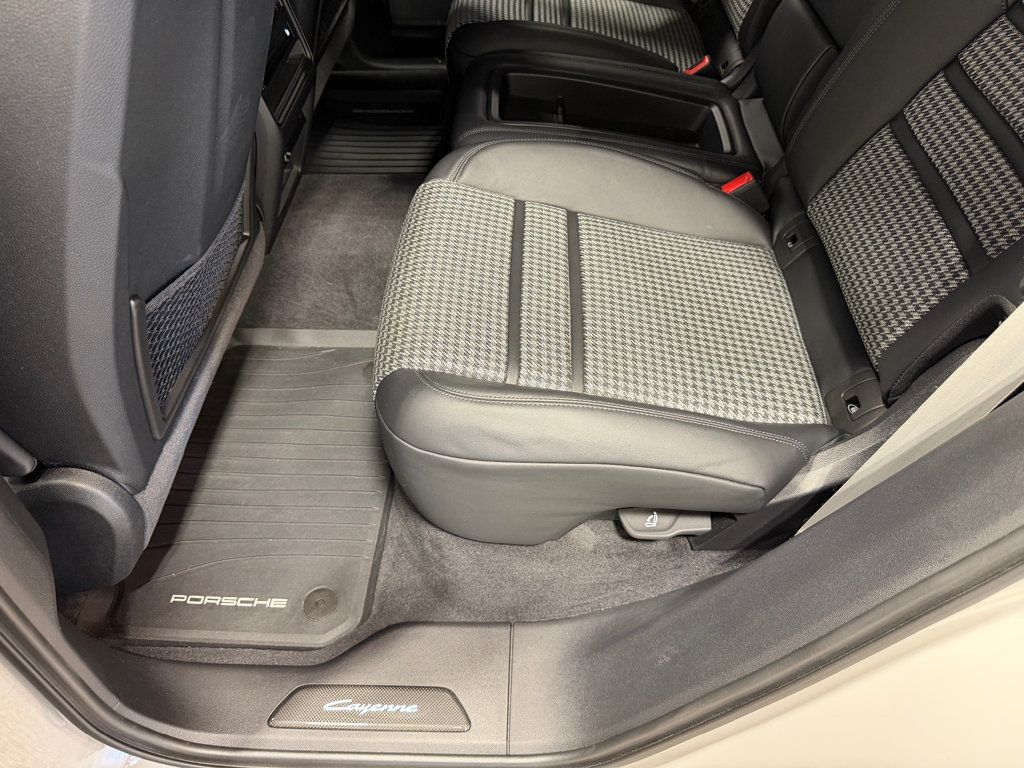 2025 Porsche Cayenne Turbo E-Hybrid Coupe AWD - 23065574 - 78