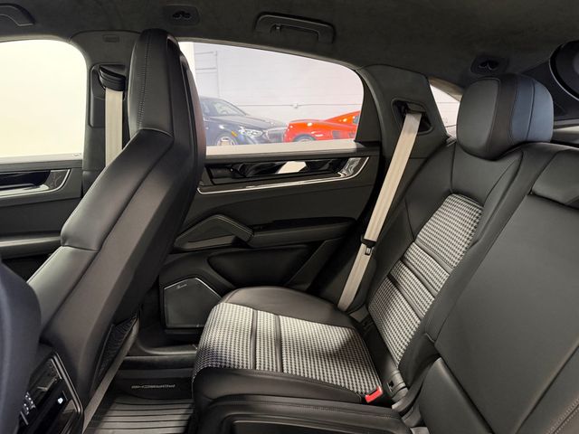2025 Porsche Cayenne Turbo E-Hybrid Coupe AWD - 23065574 - 79