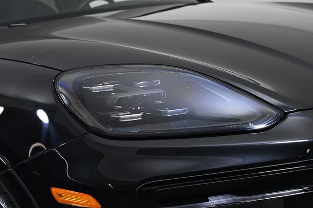 2025 Porsche Cayenne E-Hybrid Coupe S - 22915929 - 10