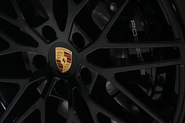 2025 Porsche Cayenne E-Hybrid Coupe S - 22915929 - 25