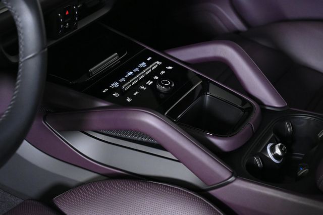 2025 Porsche Cayenne E-Hybrid Coupe S - 22915929 - 26