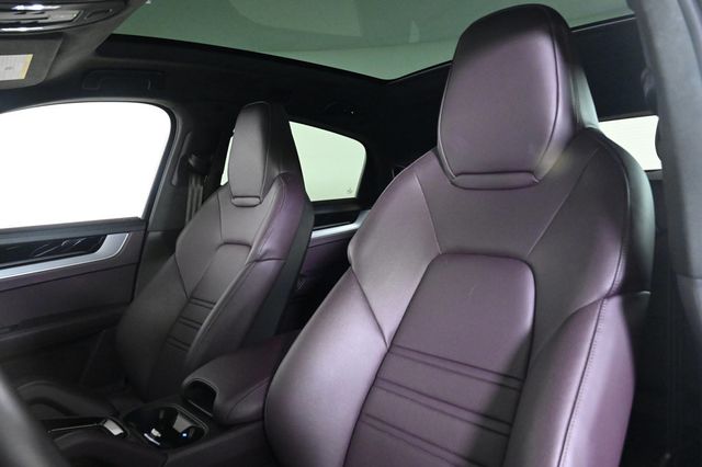 2025 Porsche Cayenne E-Hybrid Coupe S - 22915929 - 4