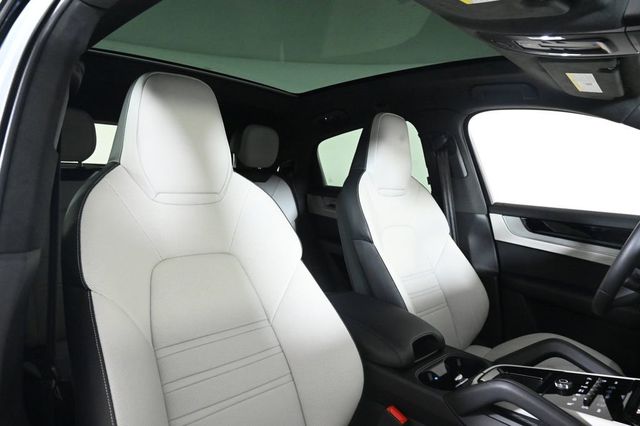 2025 Porsche Cayenne E-Hybrid Coupe S - 22968821 - 17