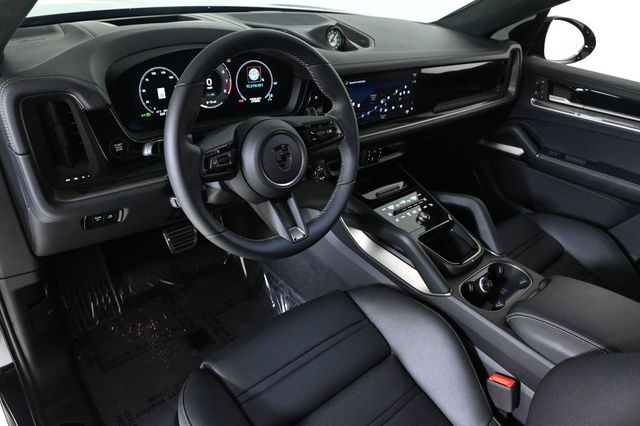 2025 Porsche Cayenne E-Hybrid Coupe Turbo - 22937018 - 3