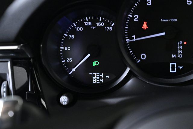 2025 Porsche Macan AWD - 22923903 - 13