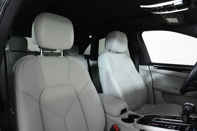 2025 Porsche Macan AWD - 22923903 - 17