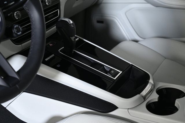 2025 Porsche Macan AWD - 22923903 - 22