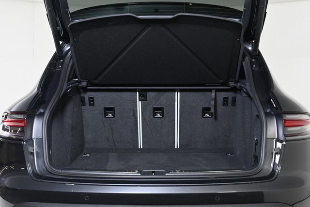 2025 Porsche Macan AWD - 22923903 - 24