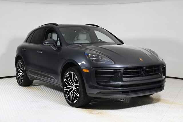 2025 Porsche Macan AWD - 22923903 - 8