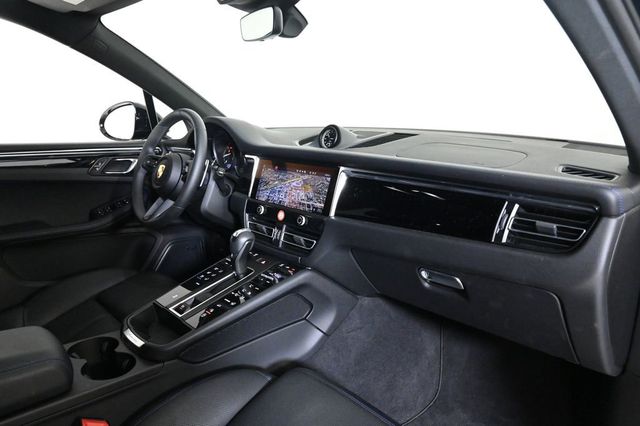 2025 Porsche Macan AWD - 22925304 - 16