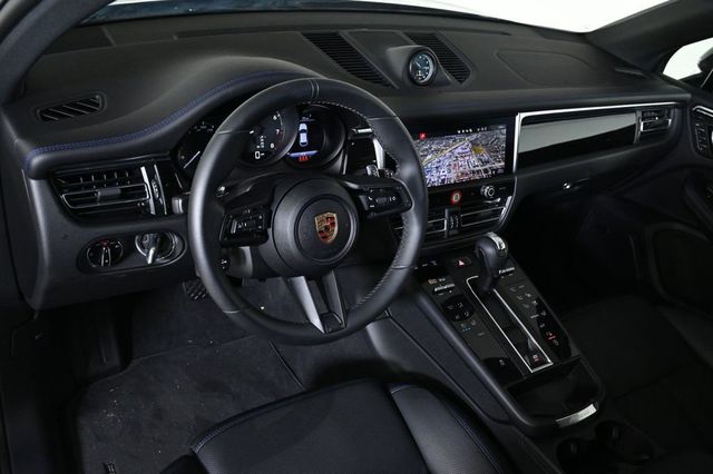 2025 Porsche Macan AWD - 22925304 - 3