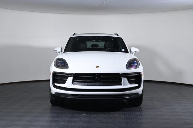 2025 Porsche Macan AWD - 23004402 - 9