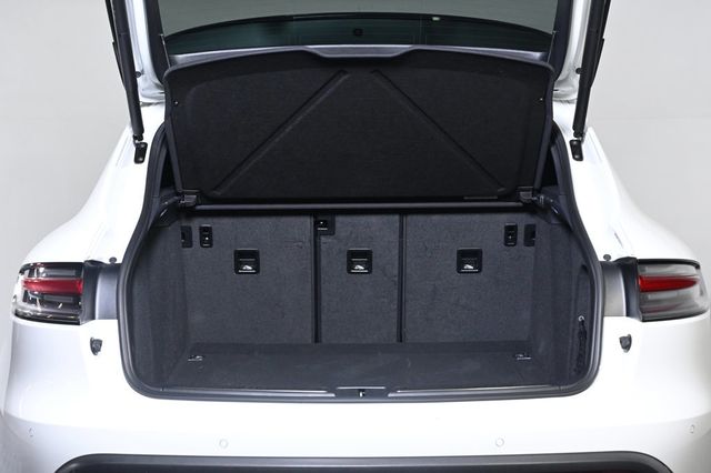 2025 Porsche Macan AWD - 23004402 - 25