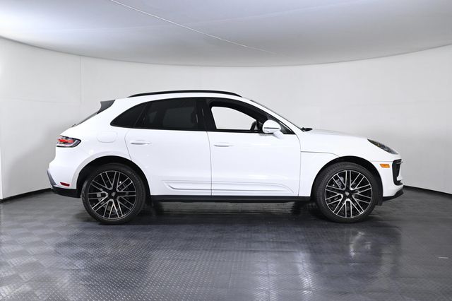 2025 Porsche Macan AWD - 23004402 - 7