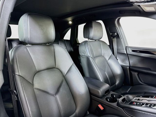 2025 Porsche Macan AWD - 23075619 - 17