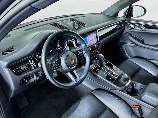 2025 Porsche Macan AWD - 23075619 - 3
