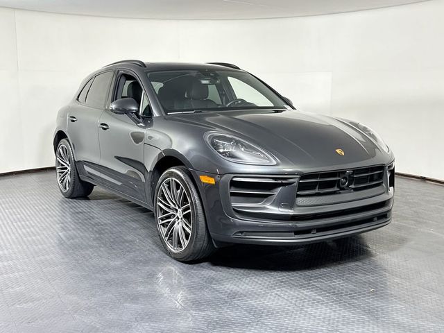 2025 Porsche Macan AWD - 23075619 - 8