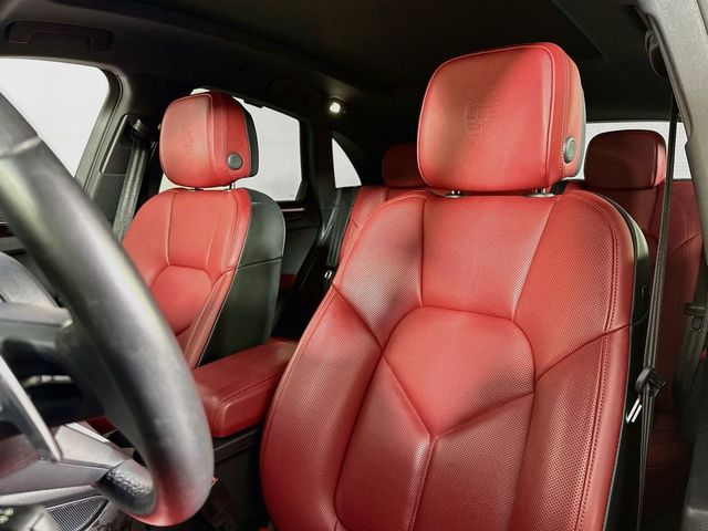 2025 Porsche Macan AWD - 23075643 - 4