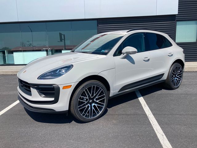 2025 Porsche Macan AWD - 22562199 - 1