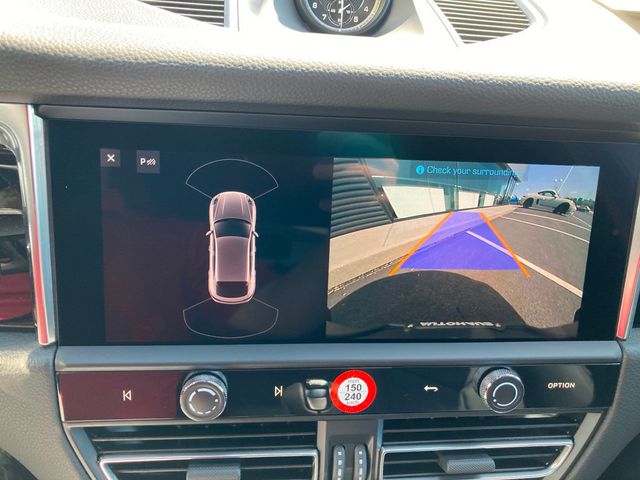 2025 Porsche Macan AWD - 22562199 - 26