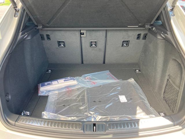 2025 Porsche Macan AWD - 22562199 - 30