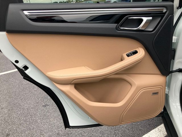 2025 Porsche Macan AWD - 22607299 - 26