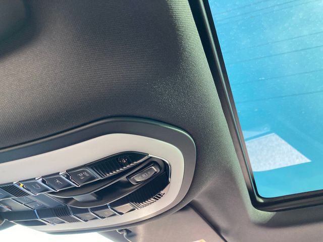 2025 Porsche Macan AWD - 22781503 - 16