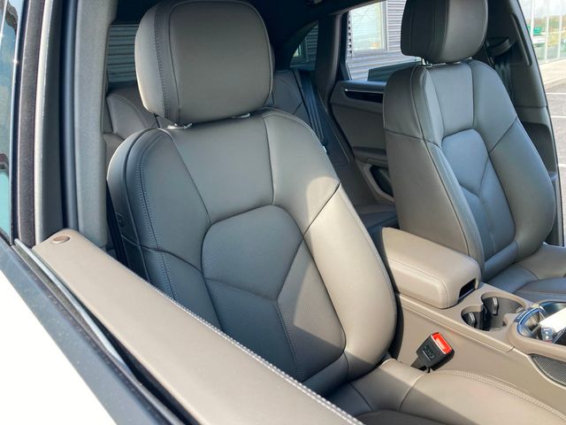 2025 Porsche Macan AWD - 22802528 - 27