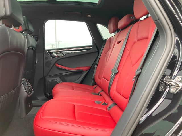 2025 Porsche Macan AWD - 22816970 - 16