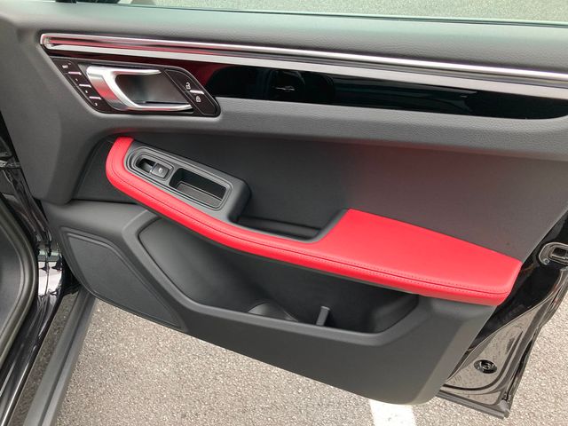 2025 Porsche Macan AWD - 22816970 - 20