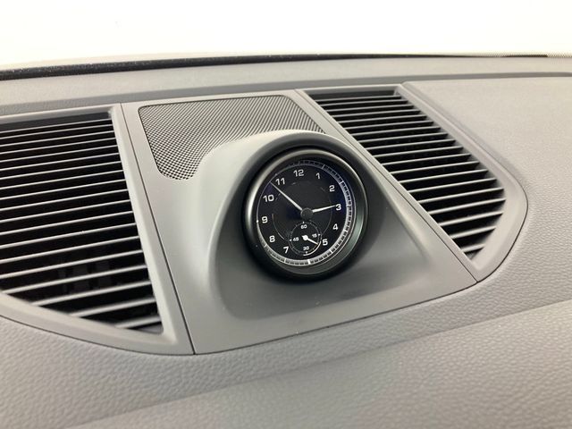 2025 Porsche Macan AWD - 22969052 - 12