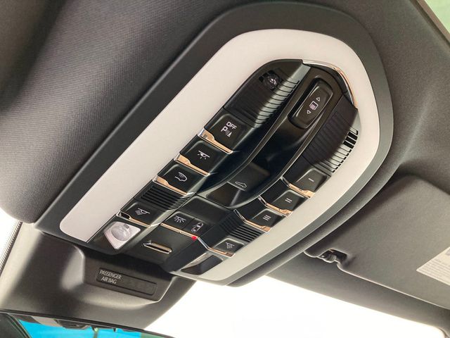 2025 Porsche Macan AWD - 22969052 - 13