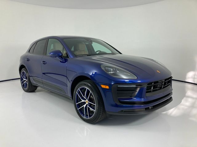2025 Porsche Macan AWD - 22969052 - 30