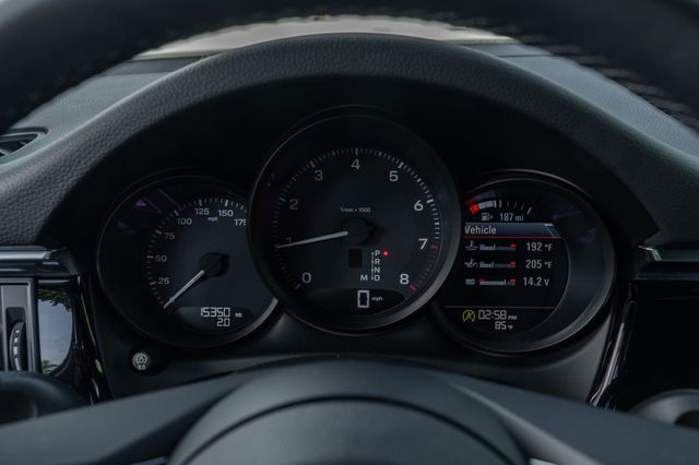 2025 Porsche Macan Base - Photo 13