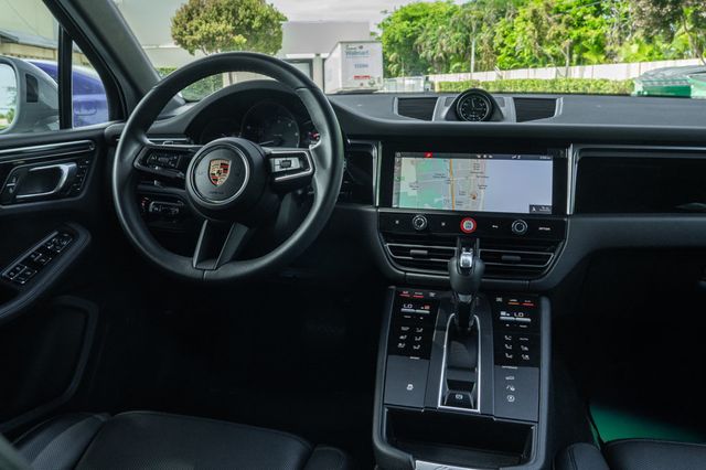 2025 Porsche Macan Base - Photo 15