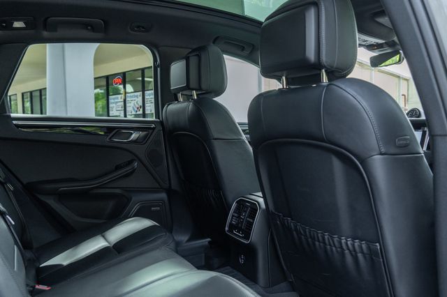 2025 Porsche Macan Base - Photo 21