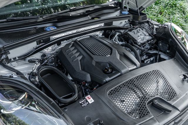 2025 Porsche Macan Base - Photo 27
