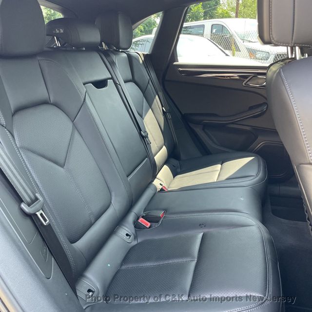 2025 Porsche Macan AWD!!! PREMIUM PKG!! BRAND NEW COND!! ONLY 4K MILES!! - 23047135 - 12