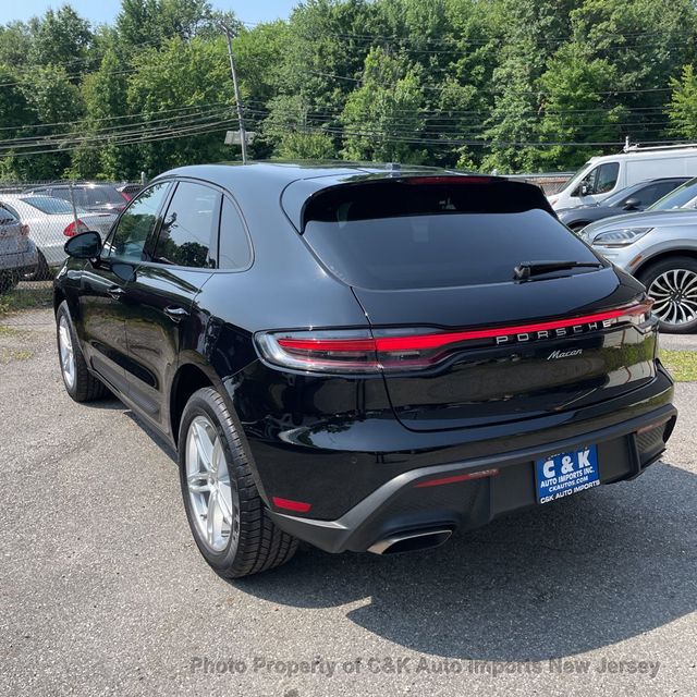 2025 Porsche Macan AWD!!! PREMIUM PKG!! BRAND NEW COND!! ONLY 4K MILES!! - 23047135 - 2