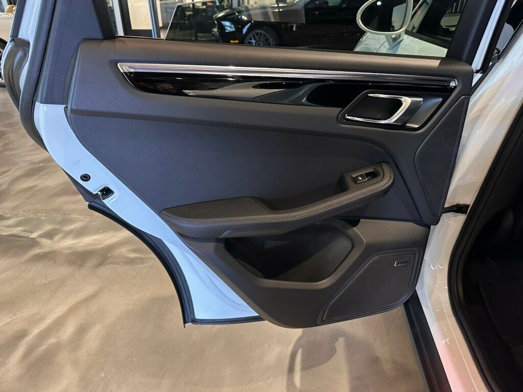 2025 Porsche Macan AWD/PremiumPkgPlus/Htd&CldSeats/PanoRoof/BoseSurroundSound/PDLS+ - 23015362 - 22